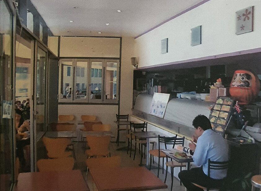 PREMIUM FOOD LOCATION WITH OUTDOOR SEATING OPTIONS PRIME SPOT