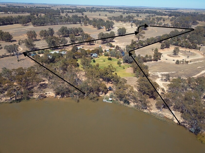 LIFESTYLE ACCOMMODATION BUSINESS - FREEHOLD 22 ACRES & RESIDENCE