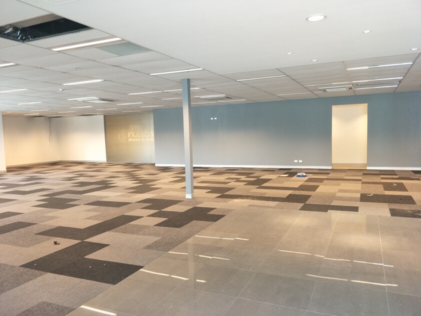 Modern Office - 634m2 Available Now