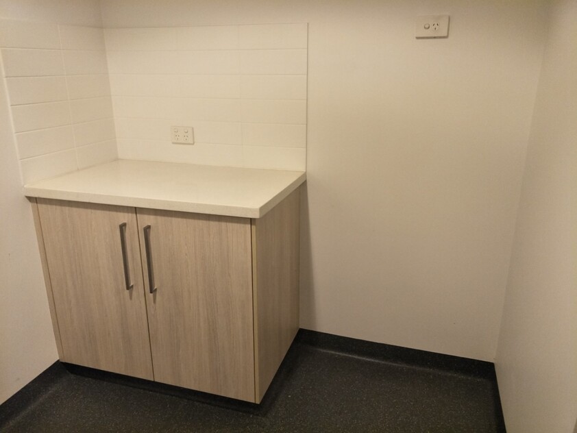 Modern Office - 634m2 Available Now