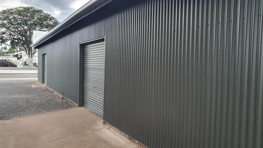 COMMERCIAL/INDUSTRIAL PROPERTY WITH WORKSHOP/OFFICE - MAIN COMMERCIAL STRIP