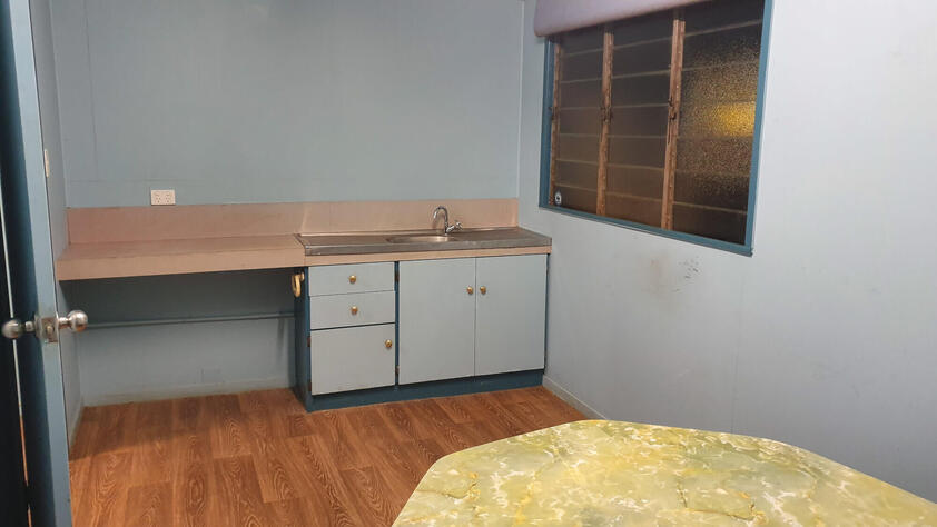 COMMERCIAL/INDUSTRIAL PROPERTY WITH WORKSHOP/OFFICE - MAIN COMMERCIAL STRIP