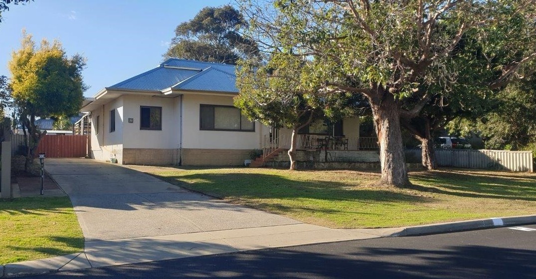 33 Beach Street Bicton WA 6157 House for Sold