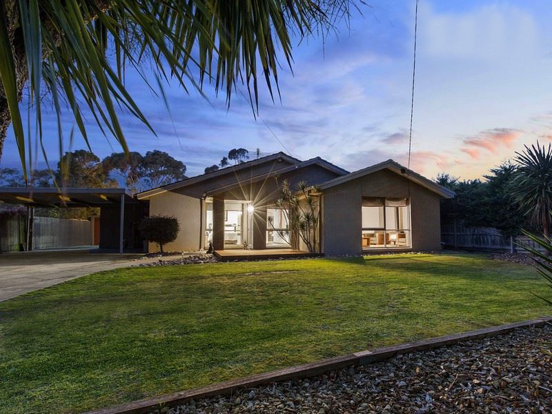 11 Symonds Street Crib Point VIC 3919 House for Sold