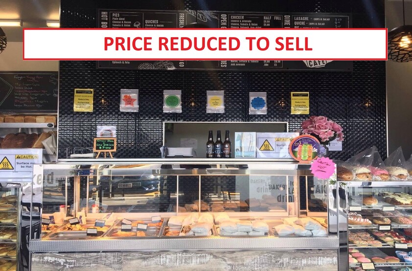 BAKERY CAFE IN BARGARA CENTRAL SHOPPING VILLAGE. NEXT TO WOOLWORTHS AND ALDI
