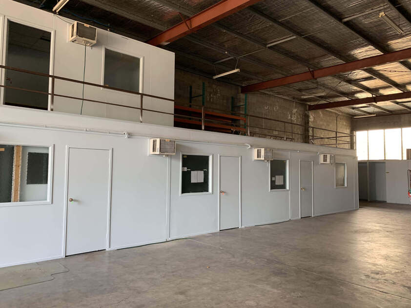 Office Warehouse just minutes to CBD and Motorway Tunnels