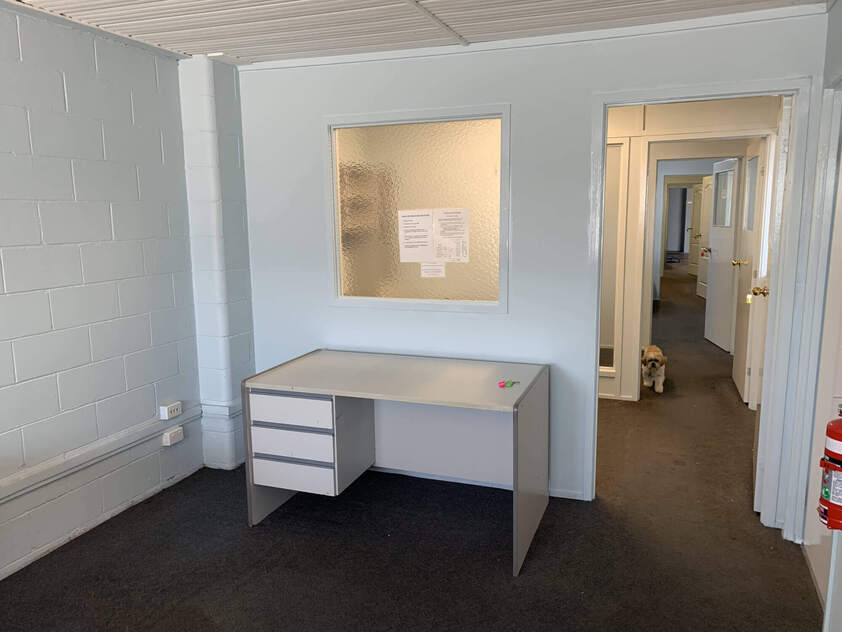Office Warehouse just minutes to CBD and Motorway Tunnels
