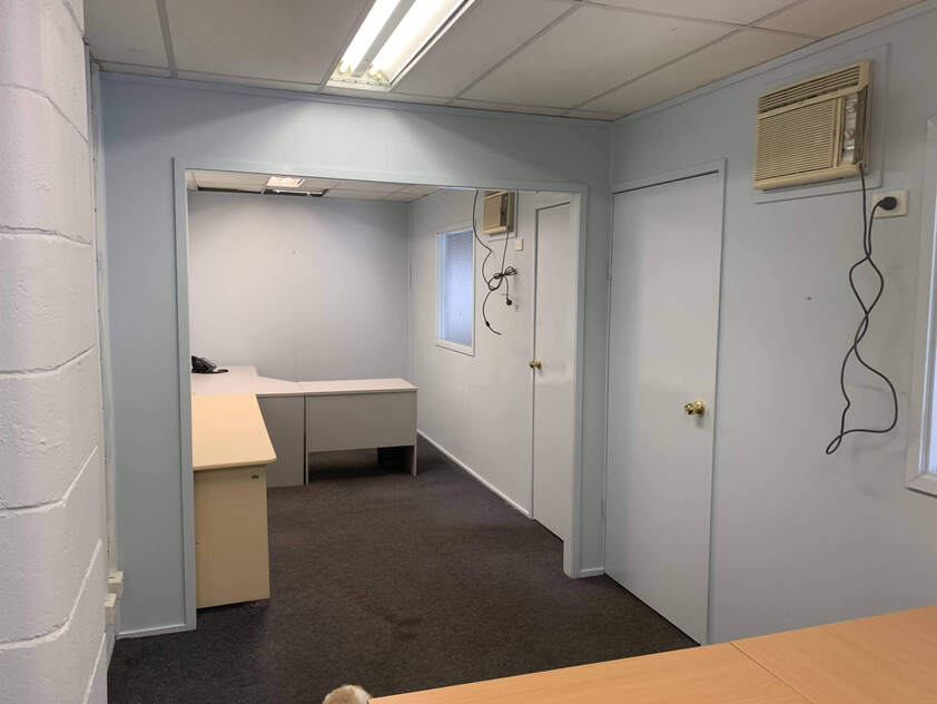 Office Warehouse just minutes to CBD and Motorway Tunnels
