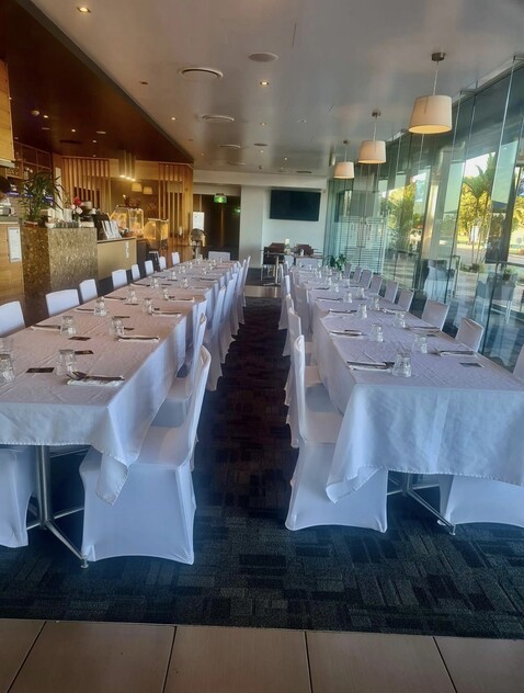 PRIME LOCATION ON MAIN ESPLANADE - GET THE CAFE/RESTAURANT FOR FREE - TAKE OVER LEASE - GENUINE GOING CONCERN