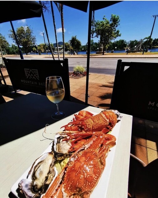 PRIME LOCATION ON MAIN ESPLANADE - GET THE CAFE/RESTAURANT FOR FREE - TAKE OVER LEASE - GENUINE GOING CONCERN