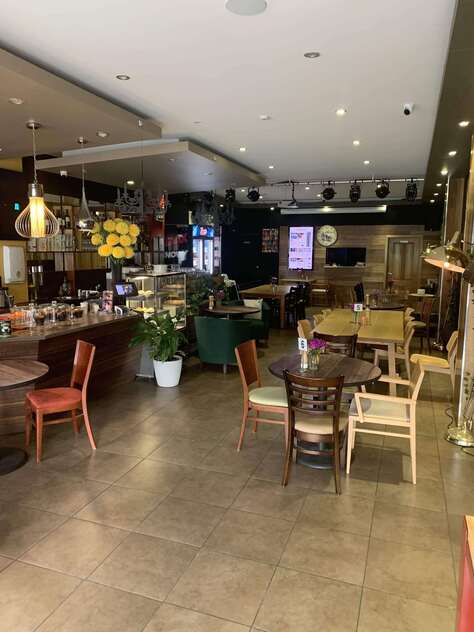 Fully Licensed Cafe / Bar / Restaurant