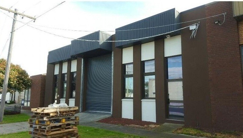 Great Warehouse with office - Suitable for many uses