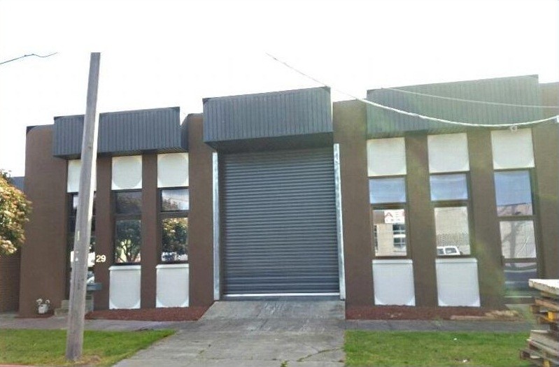 Great Warehouse with office - Suitable for many uses