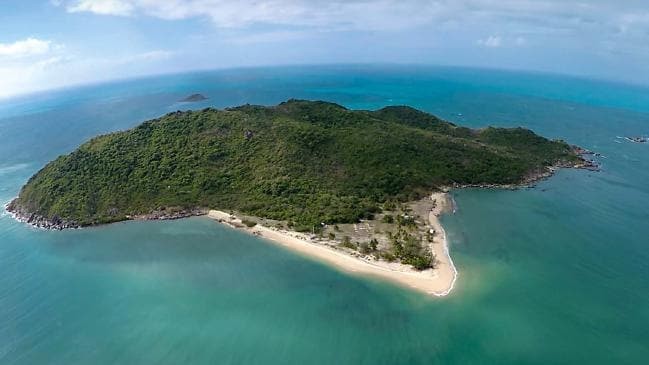 Rainforest Acreage FOR SALE. Newly Subdivided Only 10 BLOCKS (Now just 7 left). Last Freehold East Coast Blocks For Sale In North Queensland !