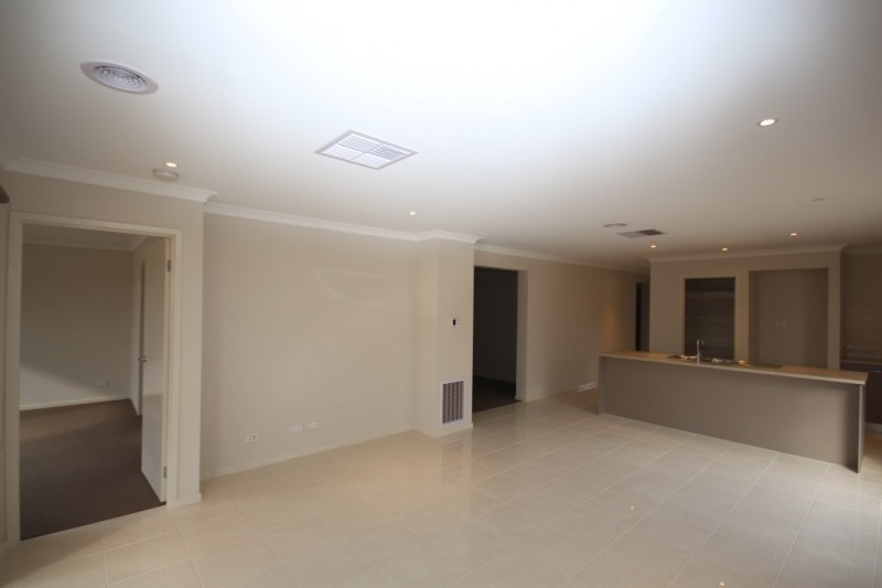 Pet Friendly and Close to Club Armstrong