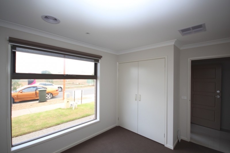 Pet Friendly and Close to Club Armstrong