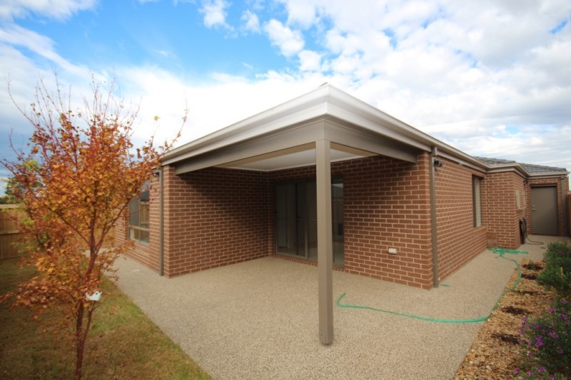 Pet Friendly and Close to Club Armstrong