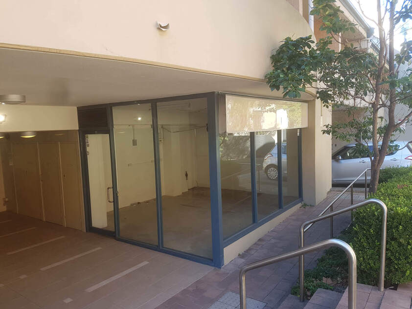 Excellent shop or office - central location. Bus to CBD at door