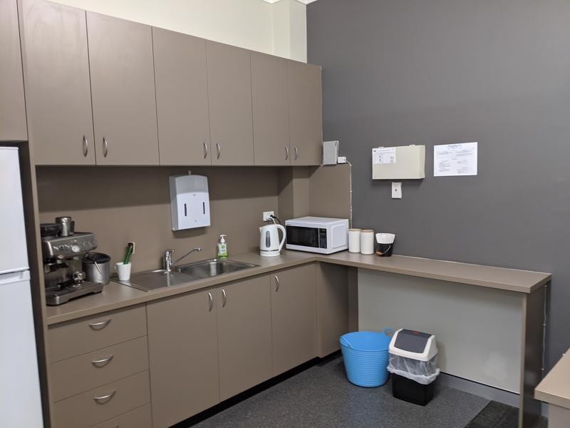 PACIFIC ON COOLUM GROUND FLOOR SPACE - IDEAL OFFICE / MEDICAL / RETAIL