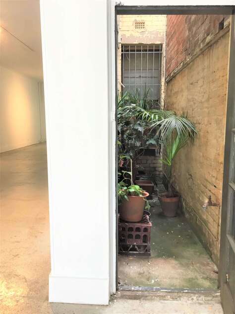 PRICE DROP - PROMINENT CITY FRINGE SHOP IN SUPER LOCATION – 209 sqm TOTAL - 3 UNDERCOVER CAR SPACES