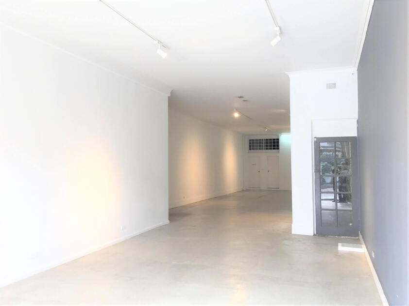 PRICE DROP - PROMINENT CITY FRINGE SHOP IN SUPER LOCATION – 209 sqm TOTAL - 3 UNDERCOVER CAR SPACES