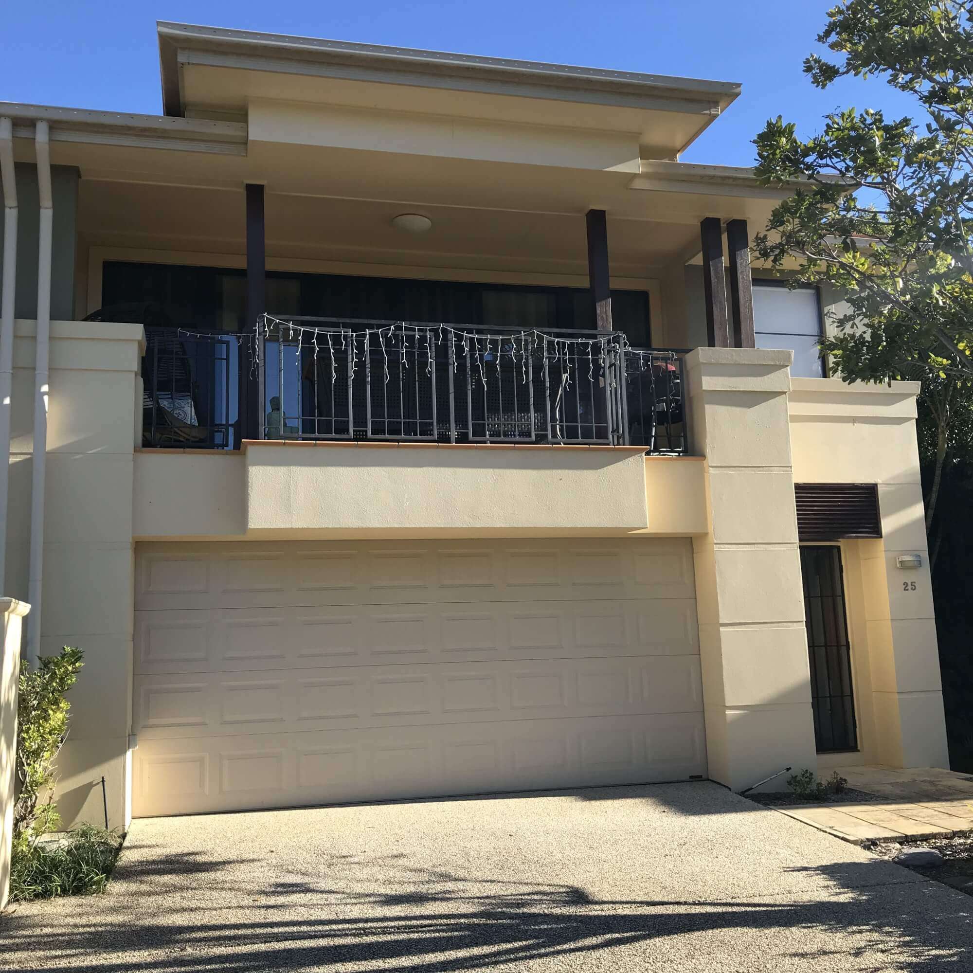 25/5 Assembly Drive Varsity Lakes QLD 4227 Townhouse for Sold owner