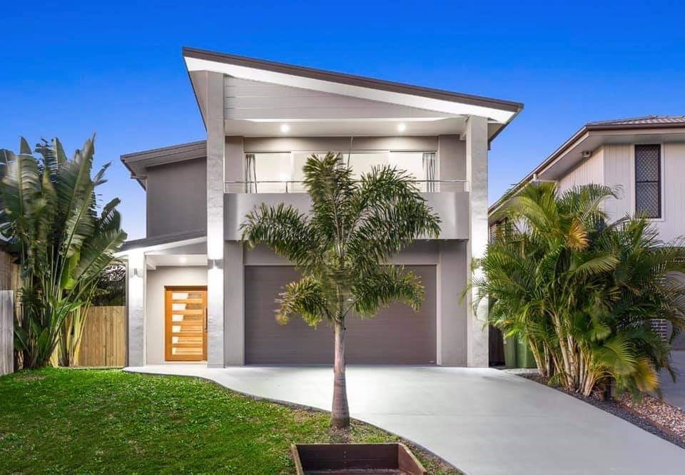 15a Creek Road Birkdale QLD 4159 House for Sold