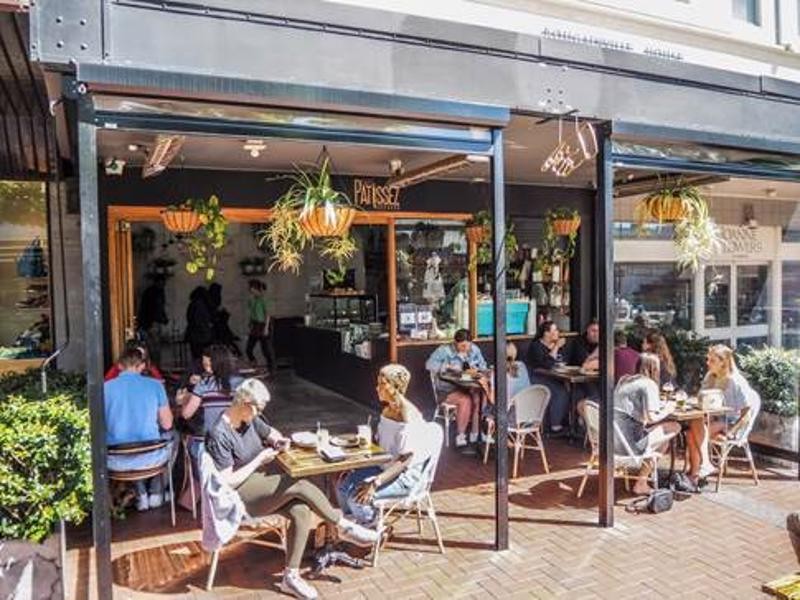 'Patissez' - A High Profile Cafe, Unique Like No Other