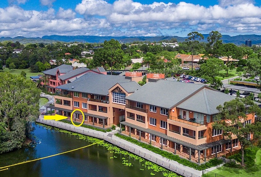 FULLY CONTAINED OFFICE BUILDING FOR LEASE. 65 SQM