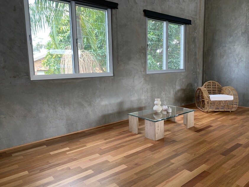 Office Space, Studio