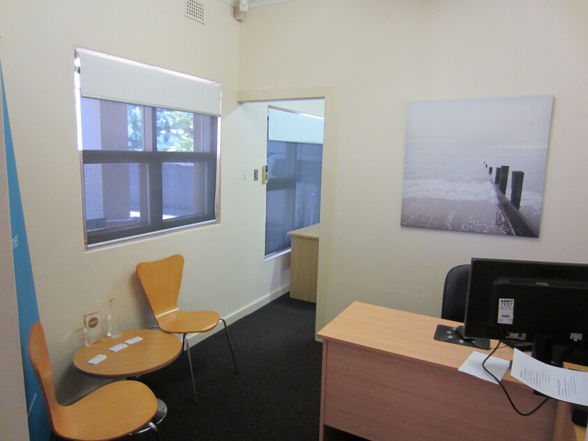 COMMERCIAL PROPERTY FOR LEASE – HIGHWAY EXPOSURE - IDEAL LOCATION