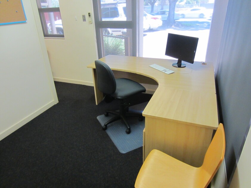 COMMERCIAL PROPERTY FOR LEASE – HIGHWAY EXPOSURE - IDEAL LOCATION