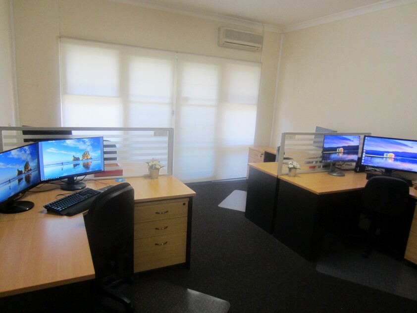 COMMERCIAL PROPERTY FOR LEASE – HIGHWAY EXPOSURE - IDEAL LOCATION