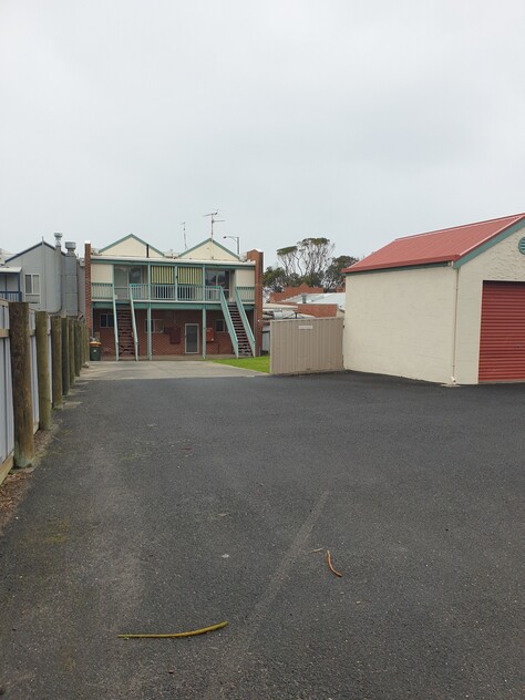 GREAT OCEAN ROAD MAIN BUSINESS CENTRE