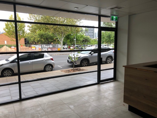 AFFORDABLE AND STUNNING LOCATION (Ideal for Medical Clinic,Council Approved)