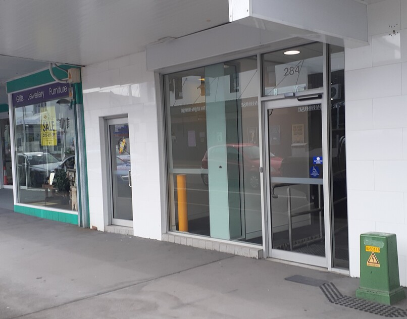 131 SQM OF RETAIL/OFFICE SPACE - HIGH EXPOSURE ON MAIN ROAD CARDIFF