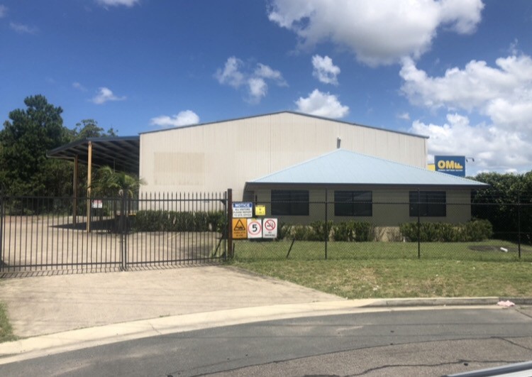 MODERN FREESTANDING FACTORY WITH AWNING & OFFICES