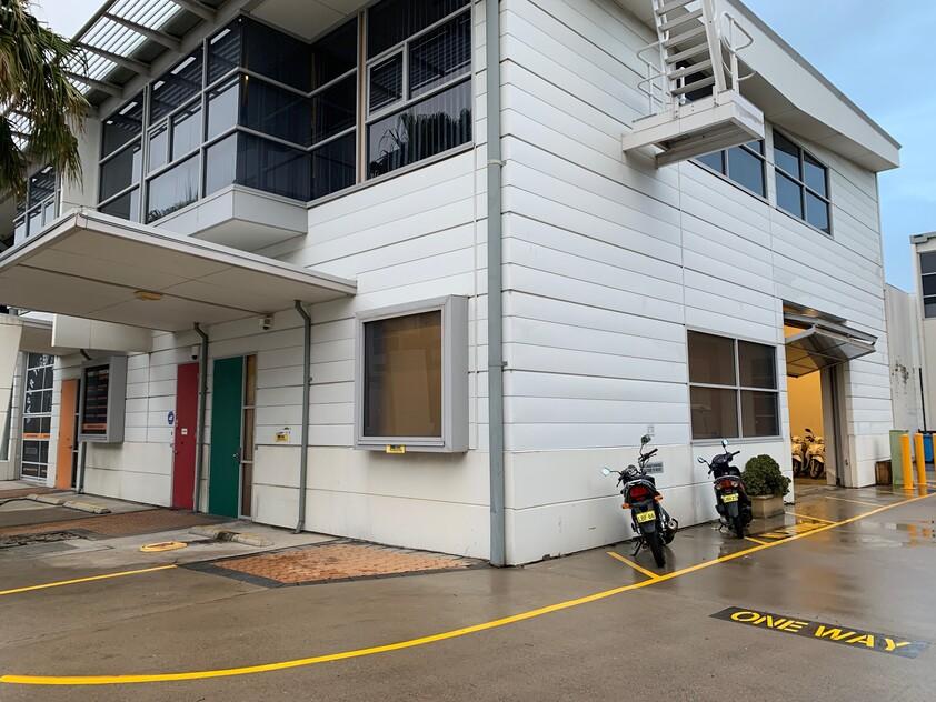 Modern industrial strata unit