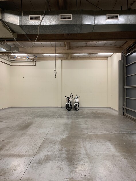 Modern industrial strata unit