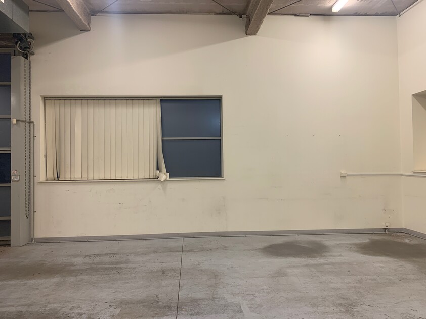Modern industrial strata unit