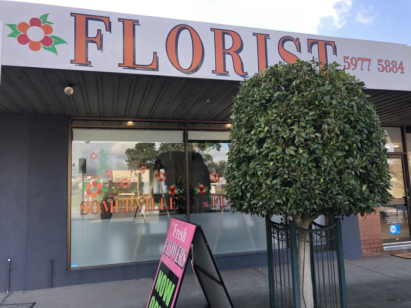 EXCELLENT FLORIST -PRICED TO SELL!!!!!!!