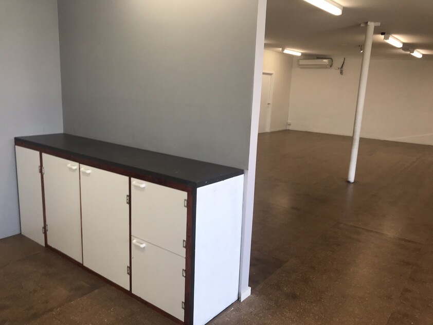 Commercial space - Prime Location. Access from Princes Fwy & Monash Hwy / Sth Gippsland Hwy.