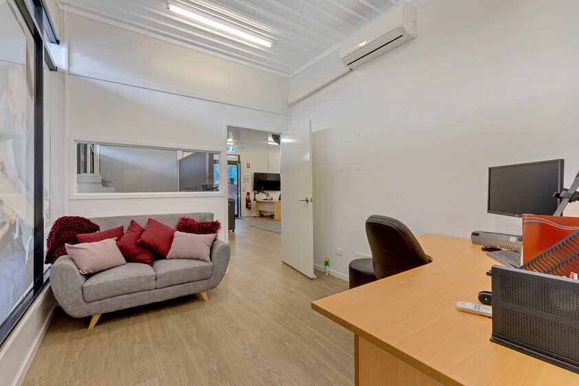 North Mackay Retail/Office and Workshop Space – Two Lettable Spaces