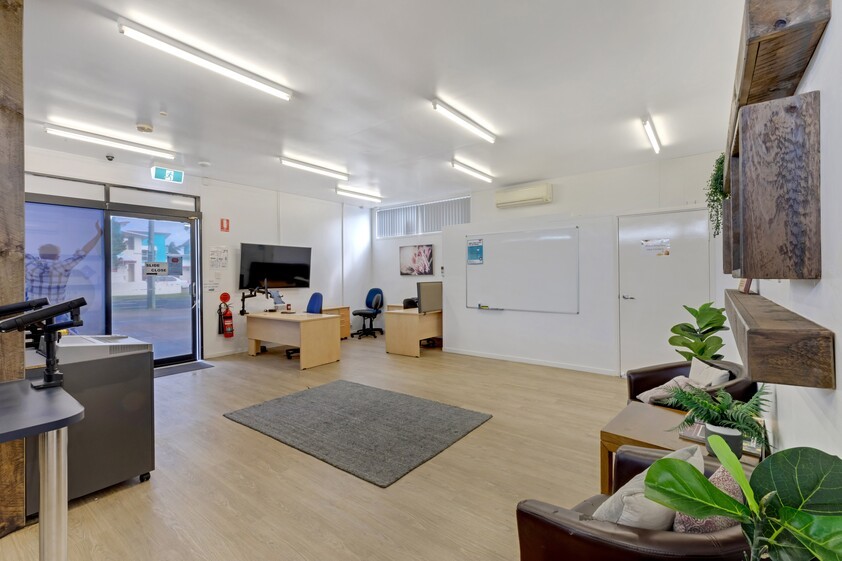 North Mackay Retail/Office and Workshop Space – Two Lettable Spaces