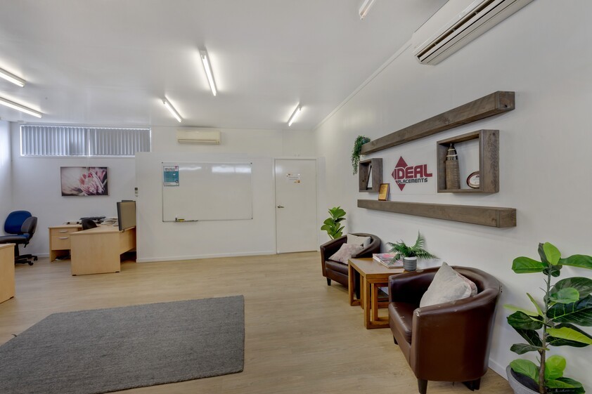 North Mackay Retail/Office and Workshop Space – Two Lettable Spaces