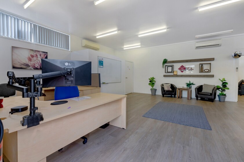 North Mackay Retail/Office and Workshop Space – Two Lettable Spaces