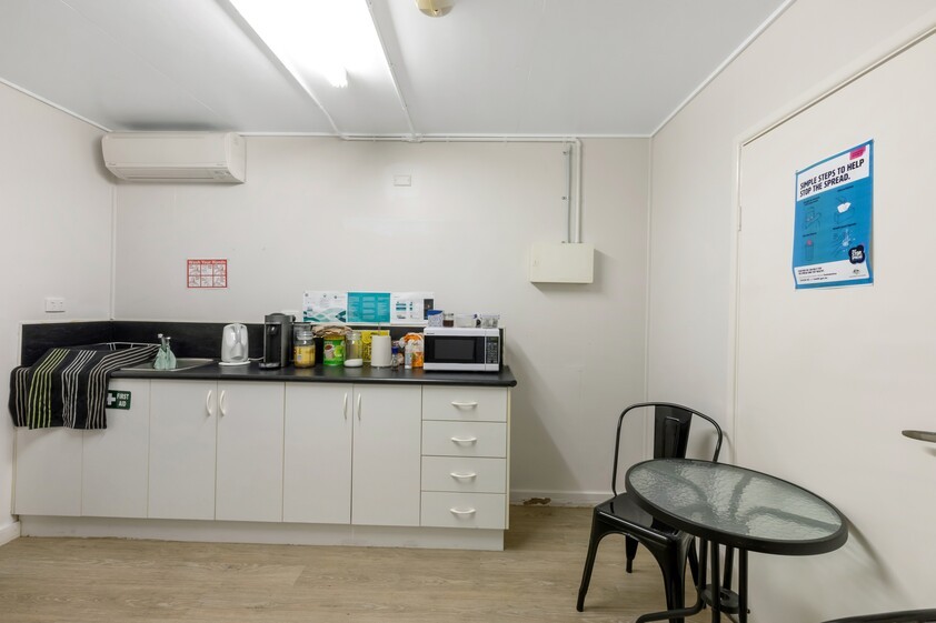 North Mackay Retail/Office and Workshop Space – Two Lettable Spaces