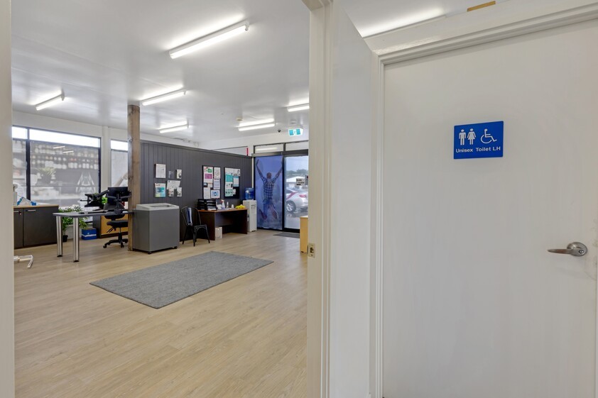 North Mackay Retail/Office and Workshop Space – Two Lettable Spaces