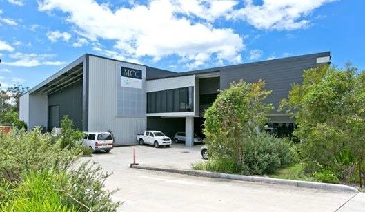 IMMACULATE PROFESSIONAL OFFICE AND WAREHOUSE SPACE FOR LEASE