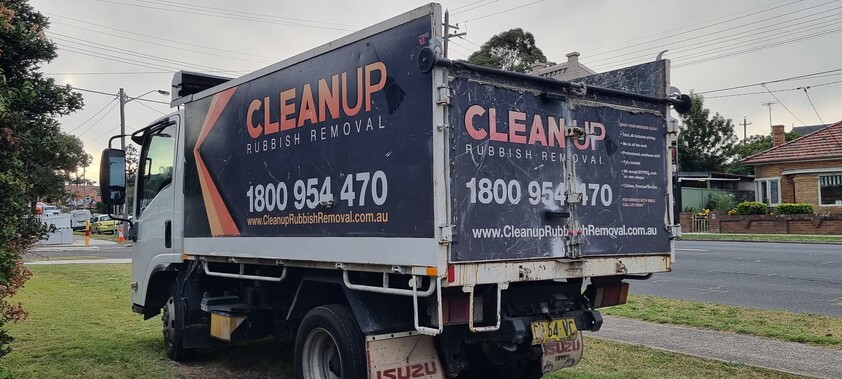 Rubbish Removal Business inc Website, Phone calls, contacts, IP and goodwill.